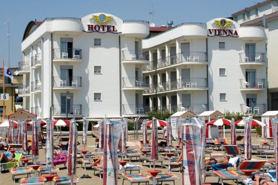 Hotel Vienna Caorle Exterior foto