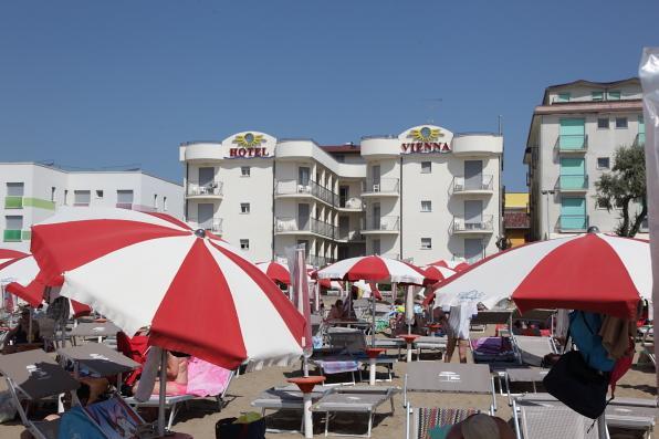 Hotel Vienna Caorle Exterior foto